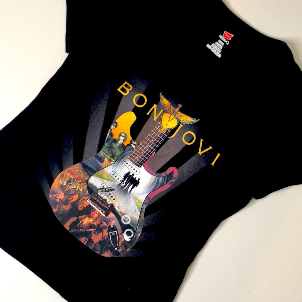 Bonjovi t-shirt - size medium